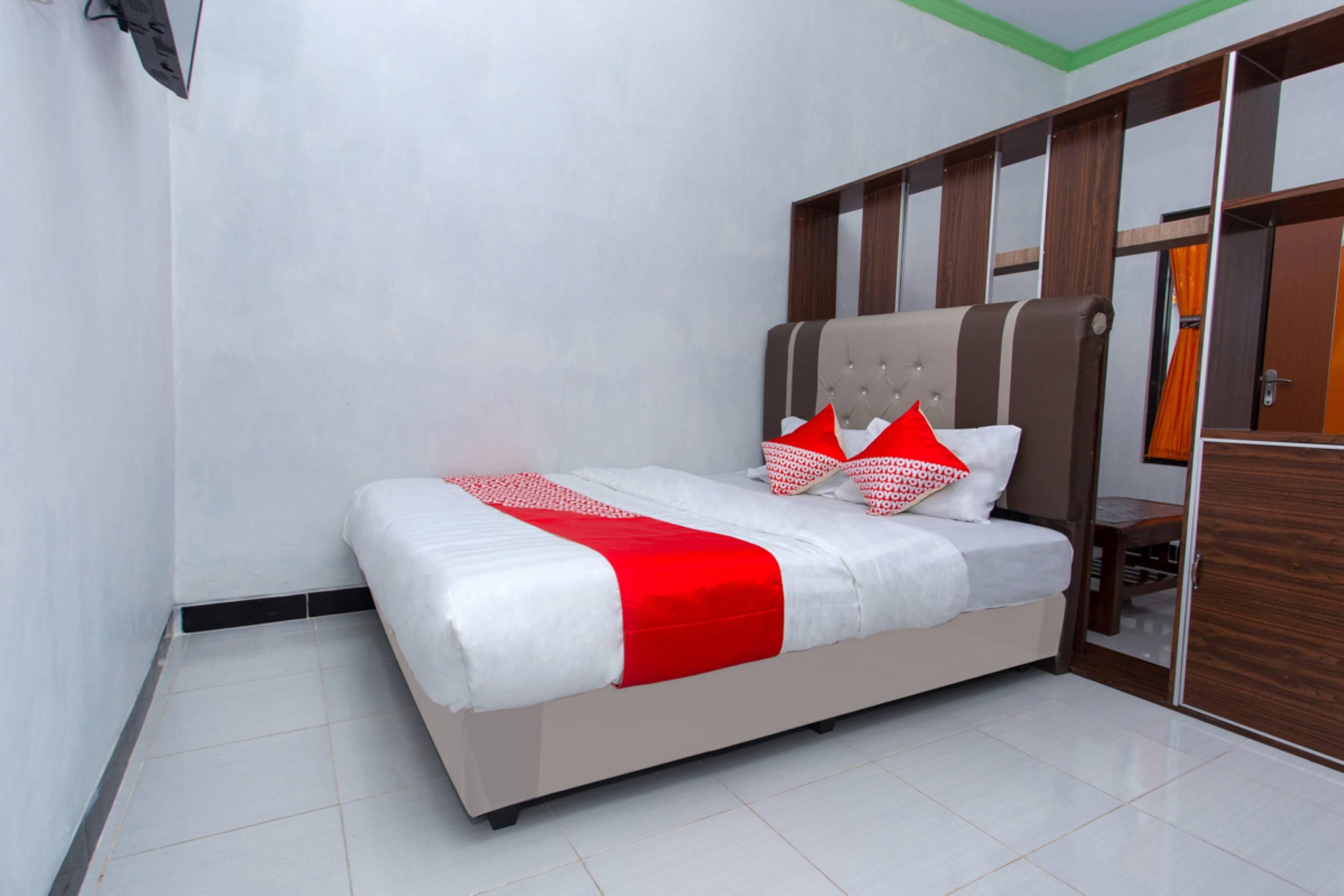 Griya Annisa Hotel Tegal  Exterior photo