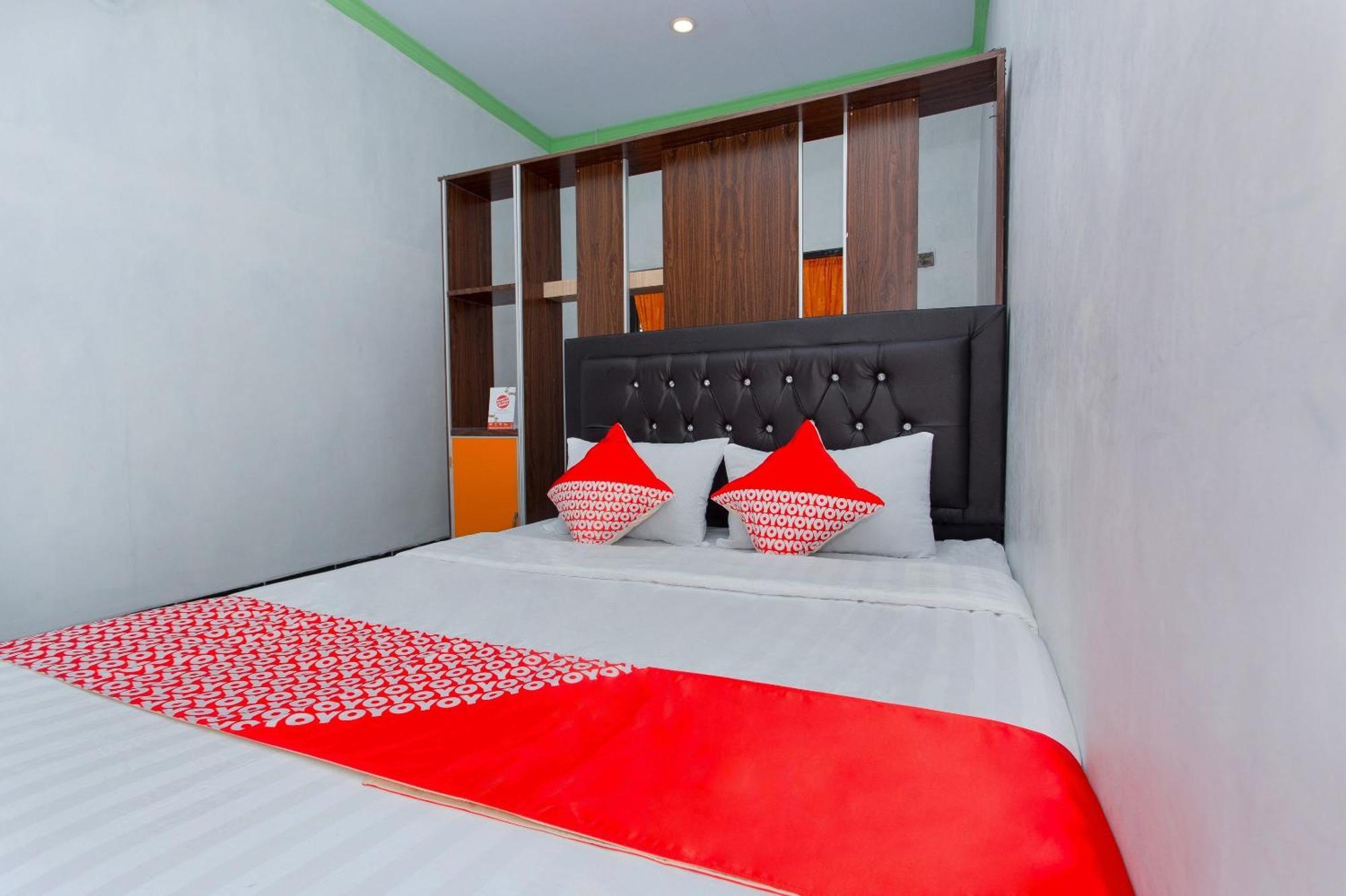 Griya Annisa Hotel Tegal  Exterior photo
